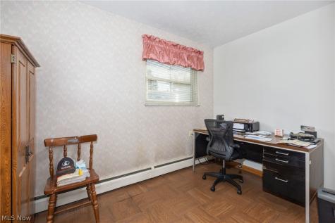 1263 Steve Drive Akron OH 44319