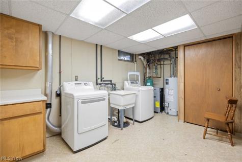 1263 Steve Drive Akron OH 44319