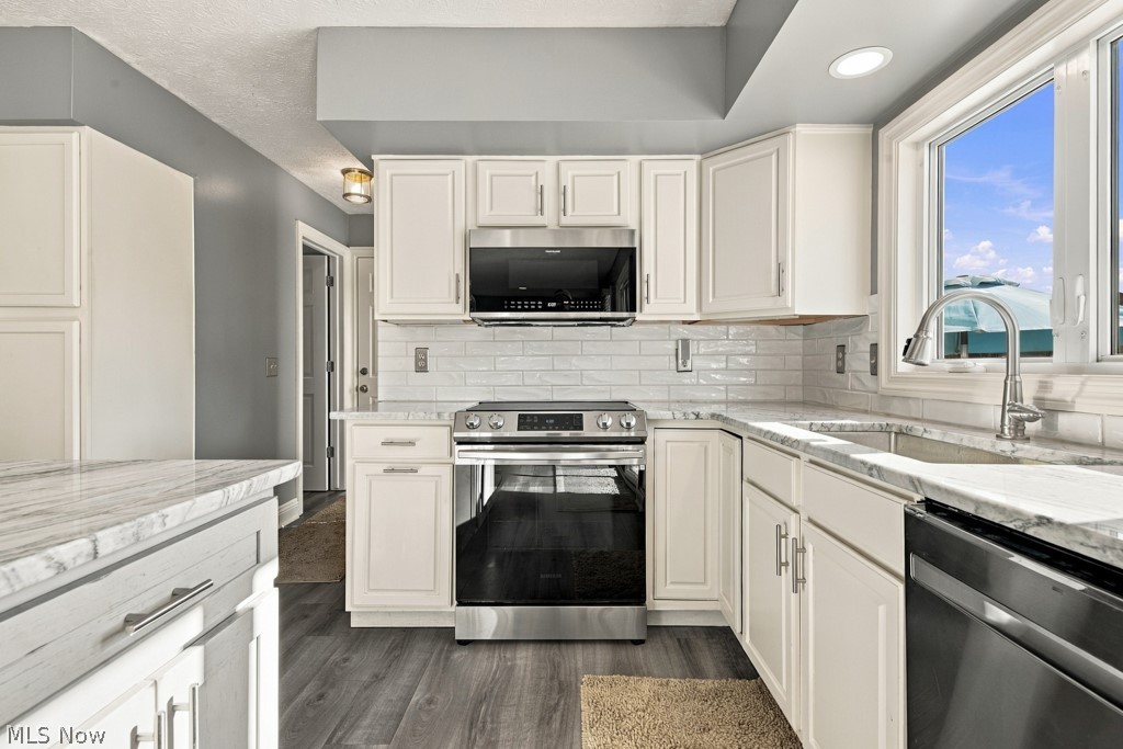 1332 Beechnut Drive Akron OH 44312