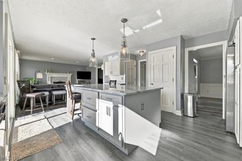 1332 Beechnut Drive Akron OH 44312