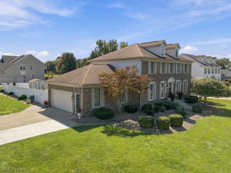1332 Beechnut Drive Akron OH 44312