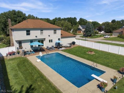 1332 Beechnut Drive Akron OH 44312