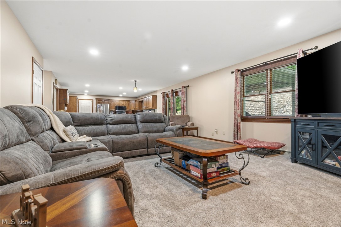 1368 Terrace Road NW New Philadelphia OH 44663