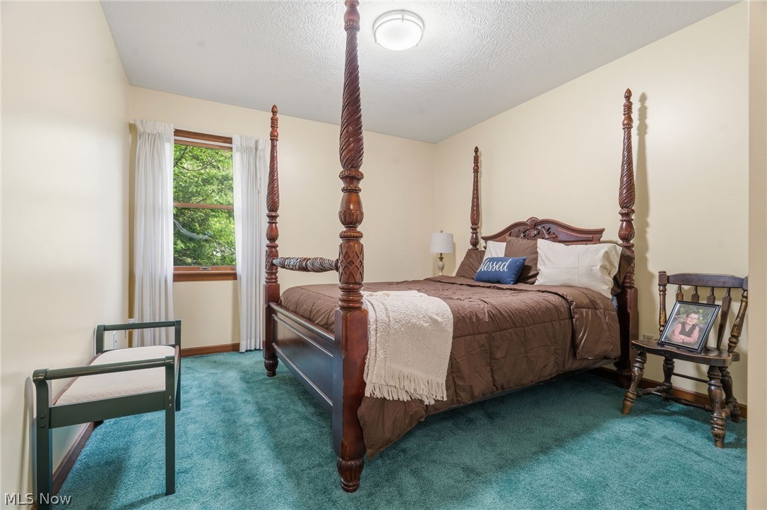 1368 Terrace Road NW New Philadelphia OH 44663