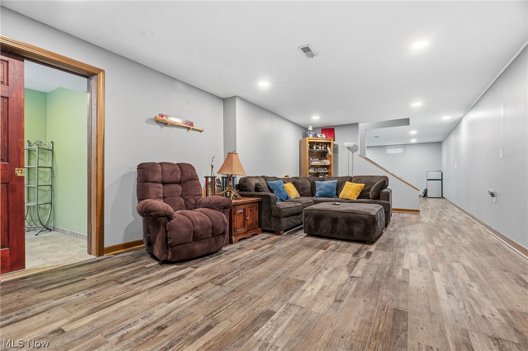 1368 Terrace Road NW New Philadelphia OH 44663