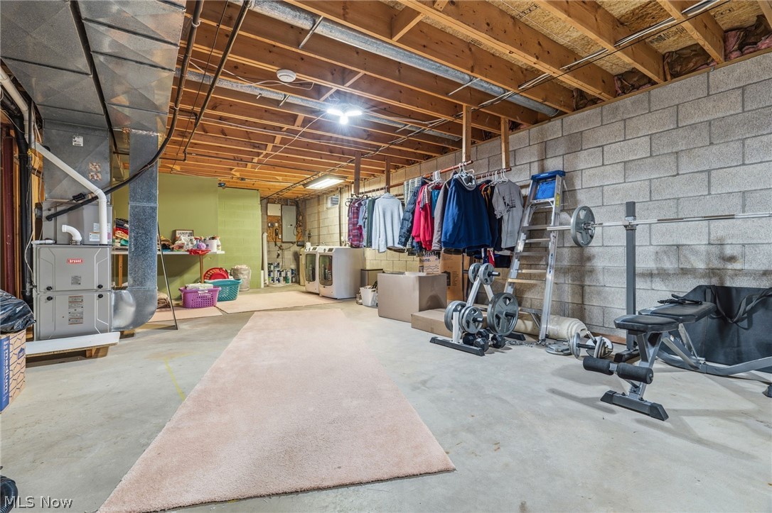 1368 Terrace Road NW New Philadelphia OH 44663