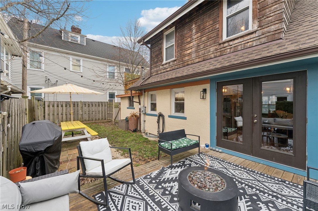 2253 Olive Avenue Lakewood OH 44107