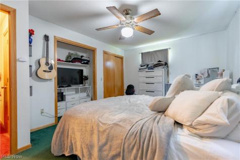 6246 Marelis Avenue NE Canton OH 44721