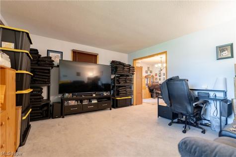 6246 Marelis Avenue NE Canton OH 44721