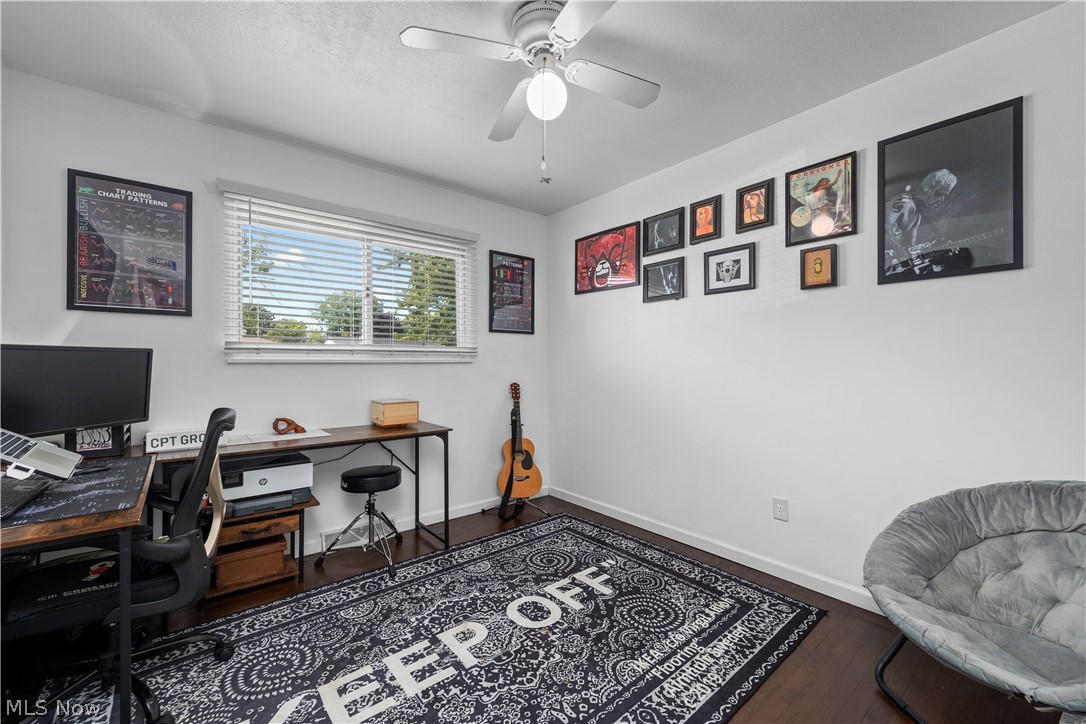 319 Erieview Boulevard Sheffield Lake OH 44054