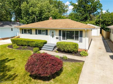 319 Erieview Boulevard Sheffield Lake OH 44054