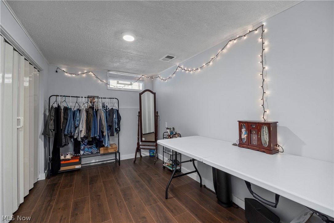 319 Erieview Boulevard Sheffield Lake OH 44054