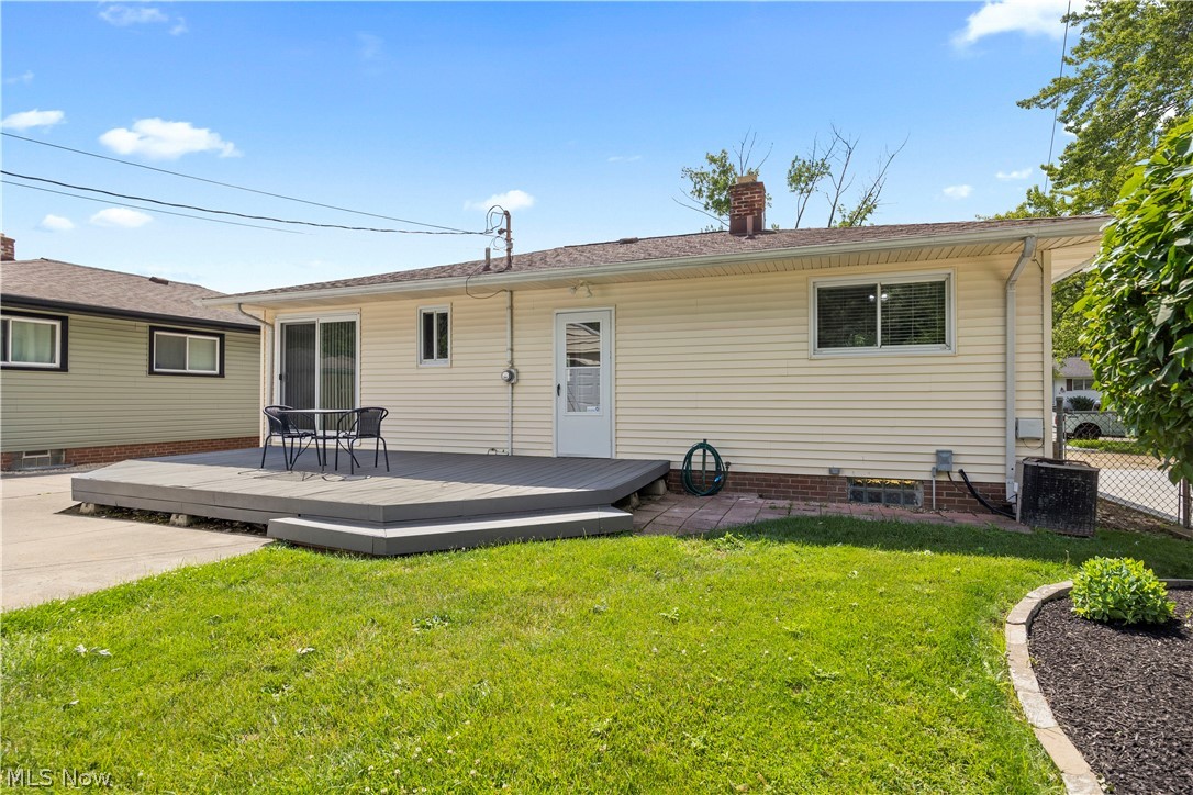 319 Erieview Boulevard Sheffield Lake OH 44054