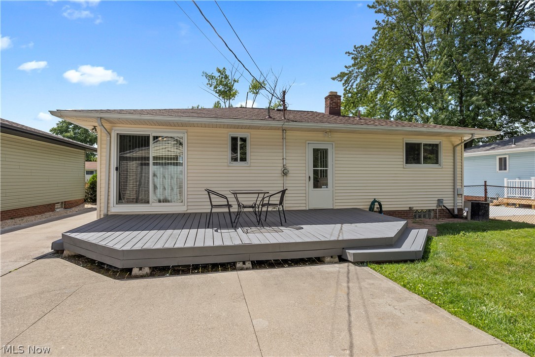 319 Erieview Boulevard Sheffield Lake OH 44054