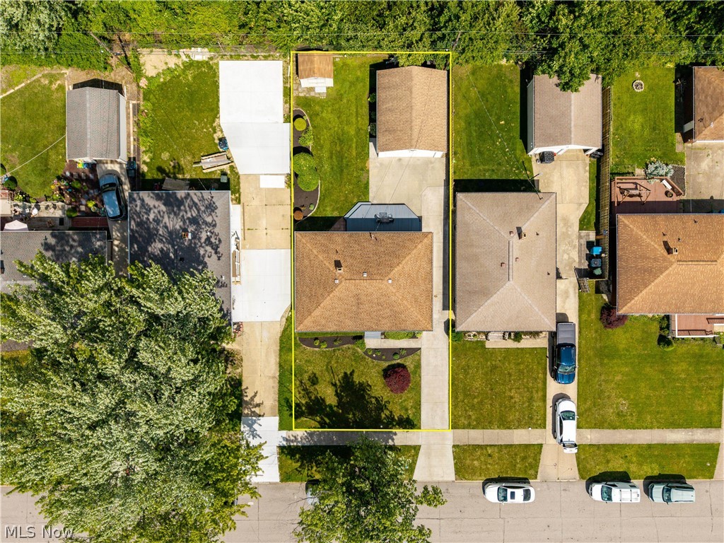 319 Erieview Boulevard Sheffield Lake OH 44054