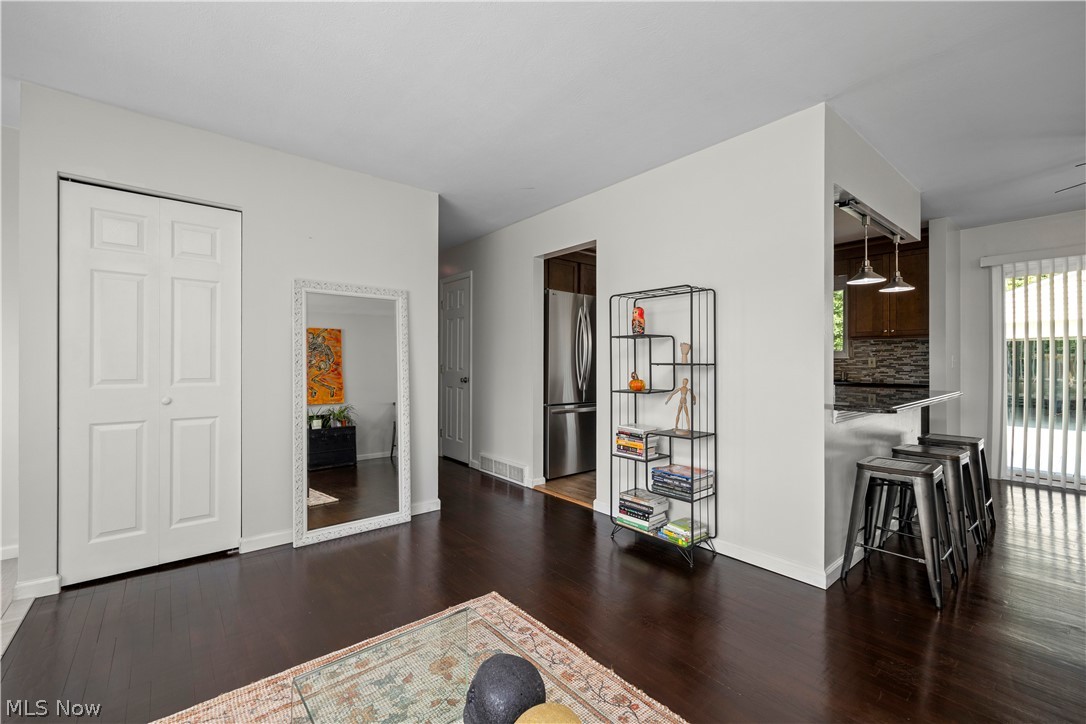 319 Erieview Boulevard Sheffield Lake OH 44054