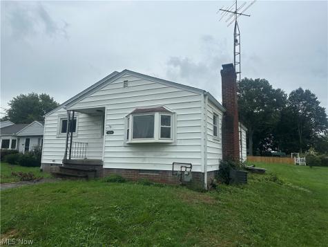4244 Paumier Avenue Louisville OH 44641