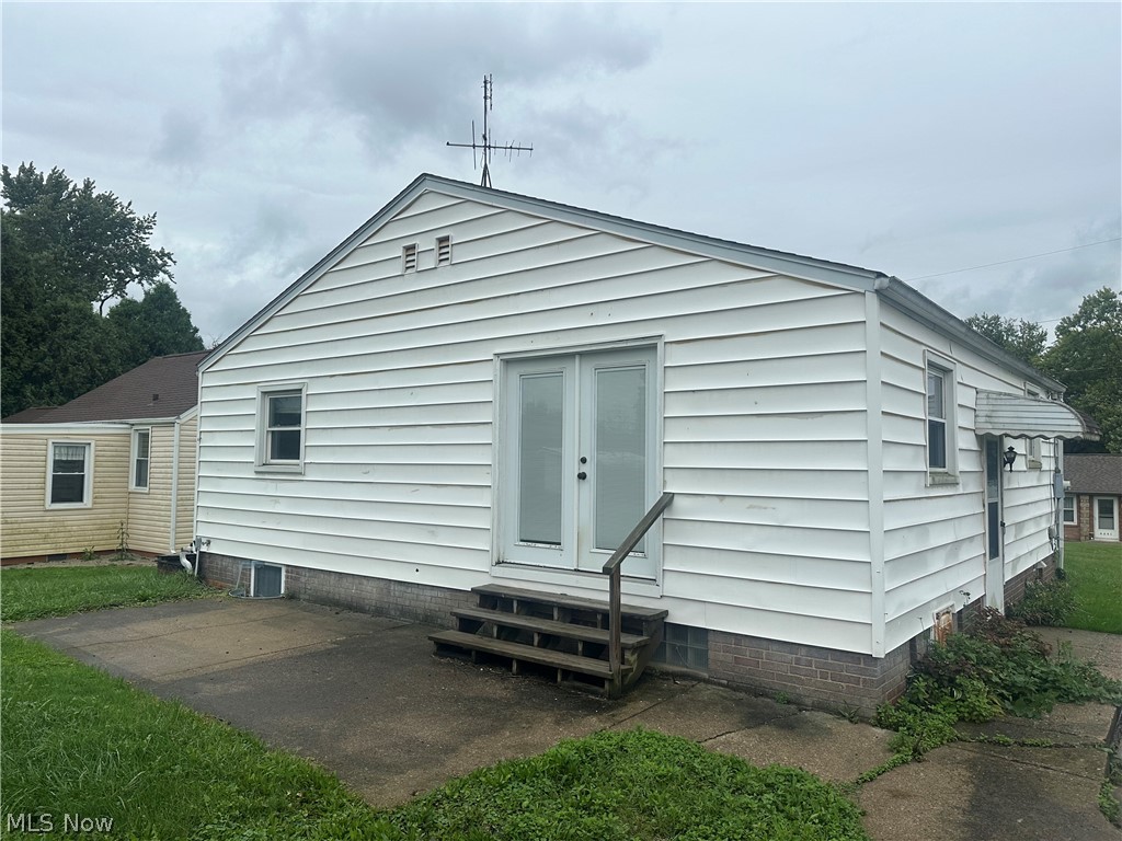 4244 Paumier Avenue Louisville OH 44641