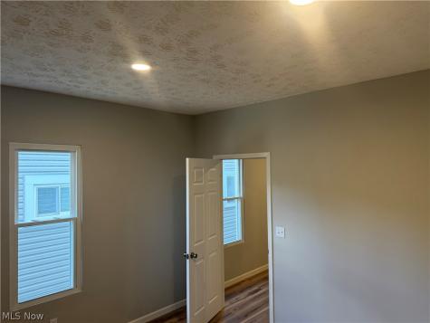 858 Forrest Drive Akron OH 44306