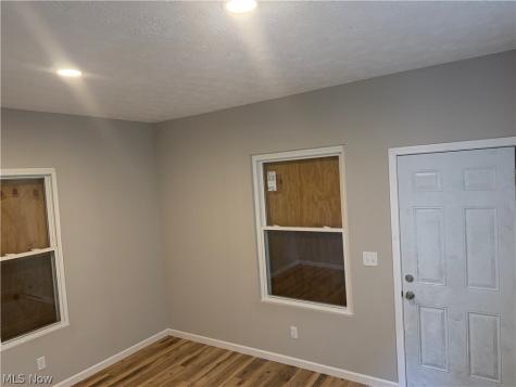 858 Forrest Drive Akron OH 44306