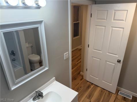 858 Forrest Drive Akron OH 44306