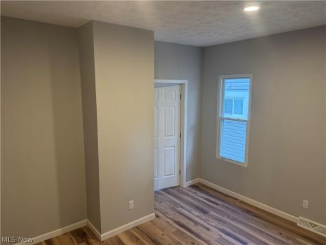 858 Forrest Drive Akron OH 44306