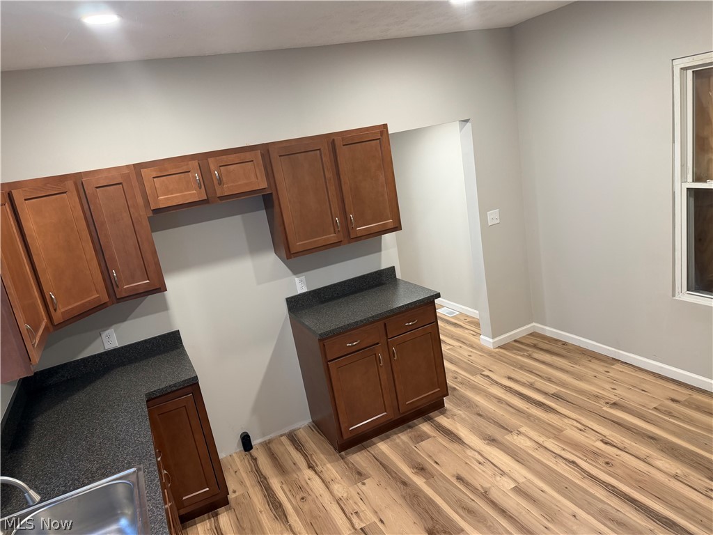 858 Forrest Drive Akron OH 44306