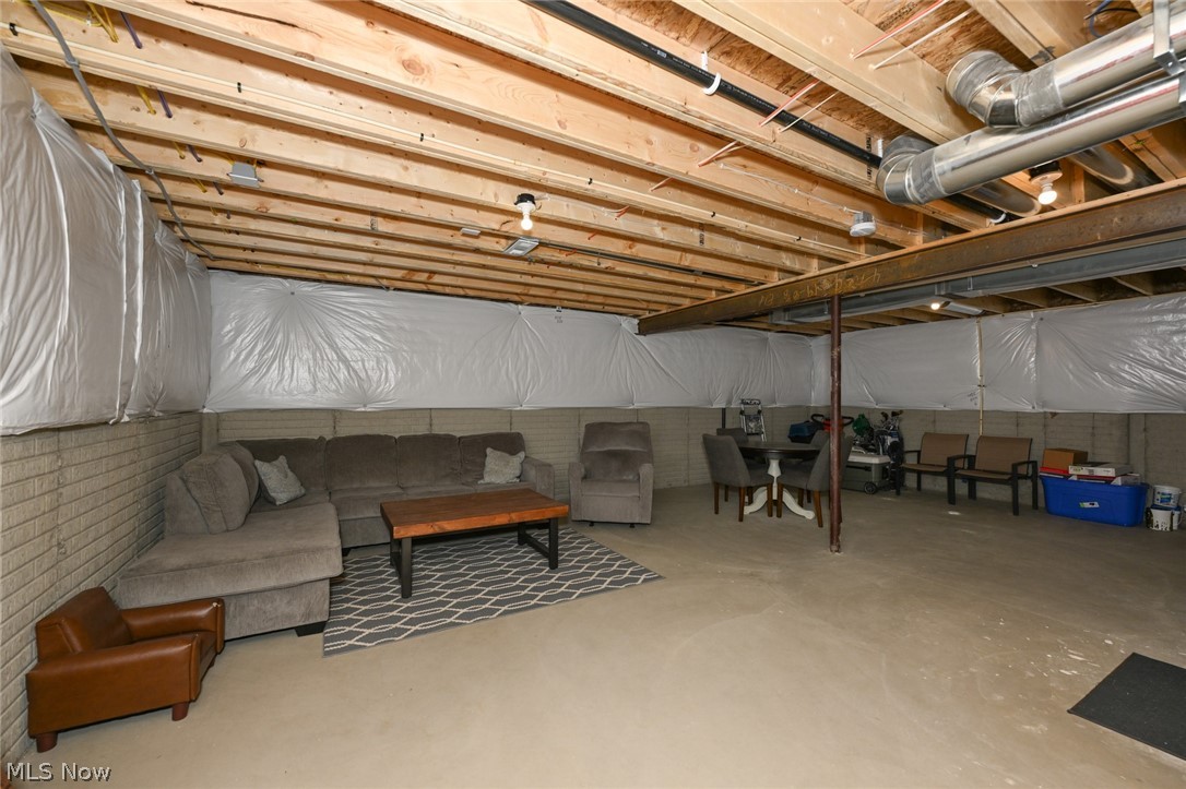 3687 Kirkham Drive Norton OH 44203