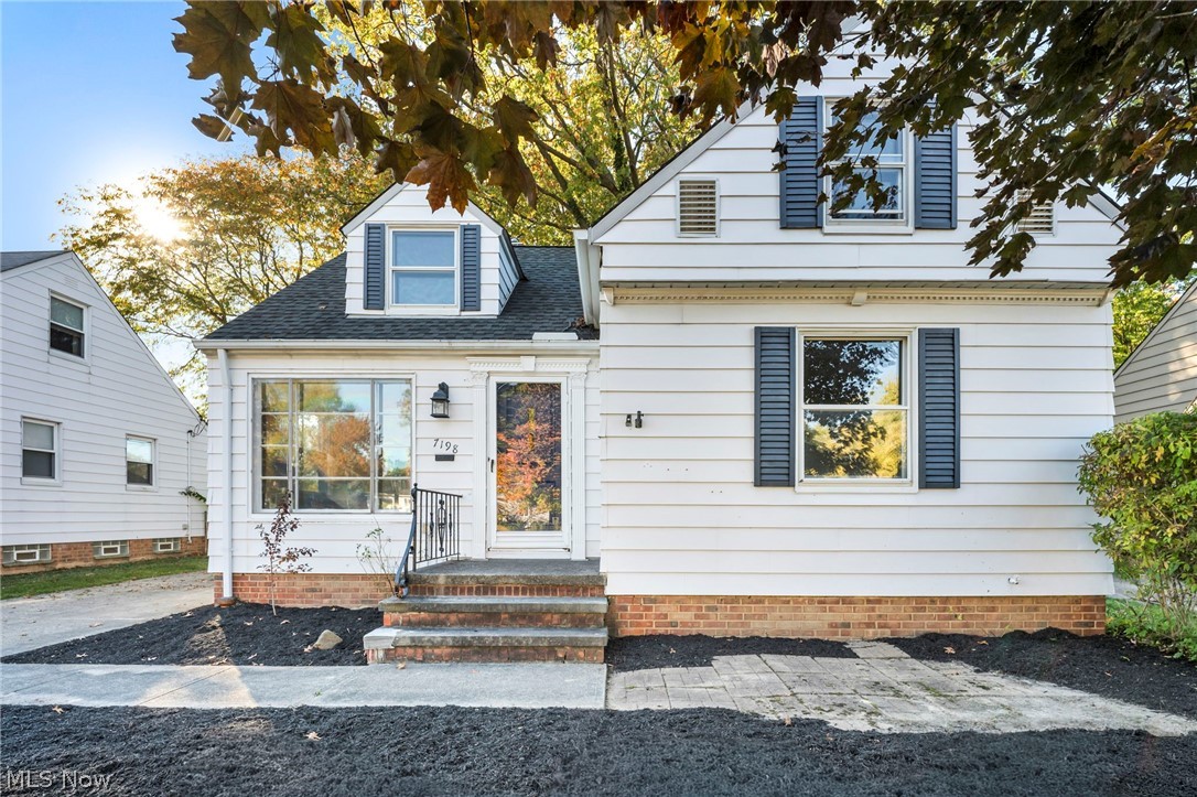7198 Greenleaf Avenue Parma OH 44130