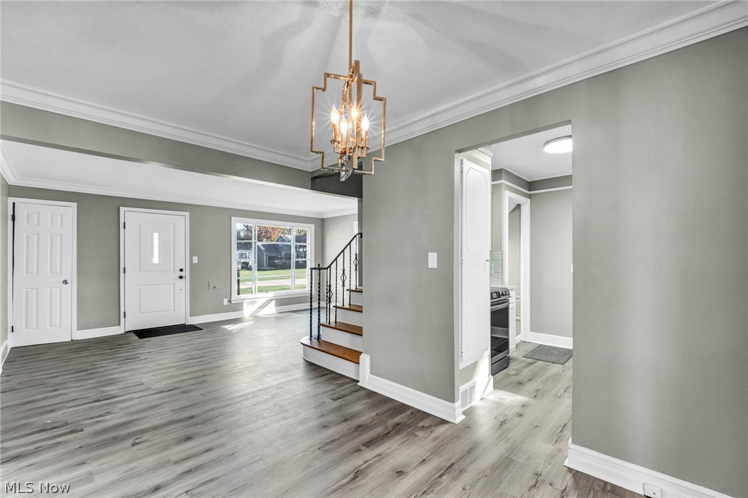 7198 Greenleaf Avenue Parma OH 44130