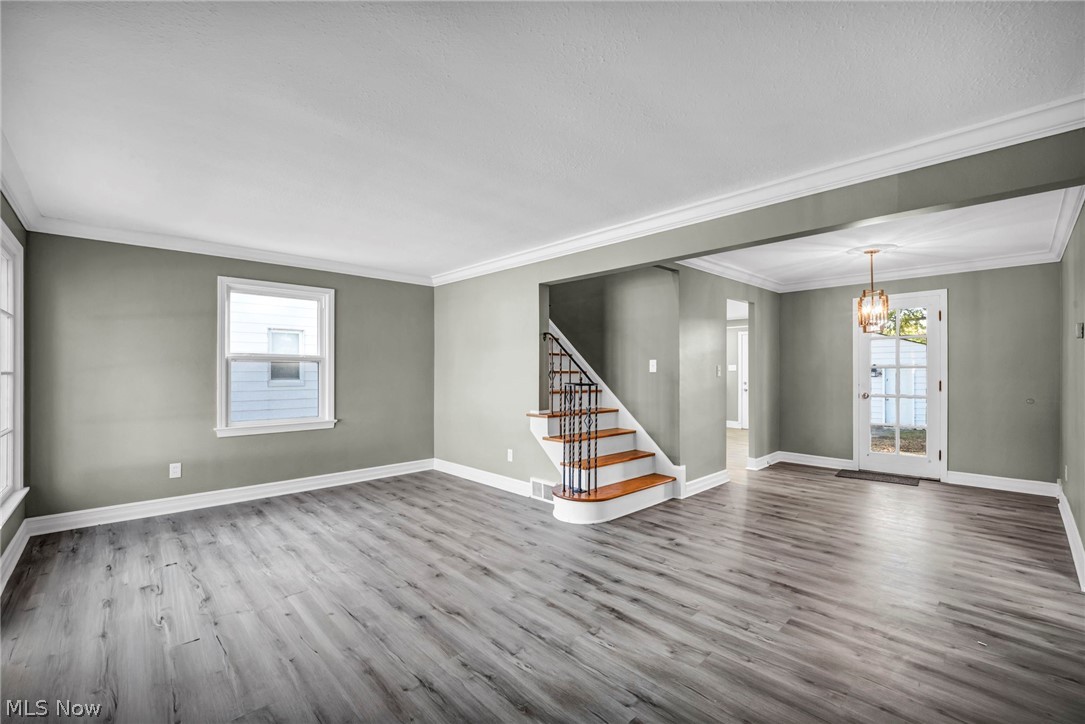 7198 Greenleaf Avenue Parma OH 44130