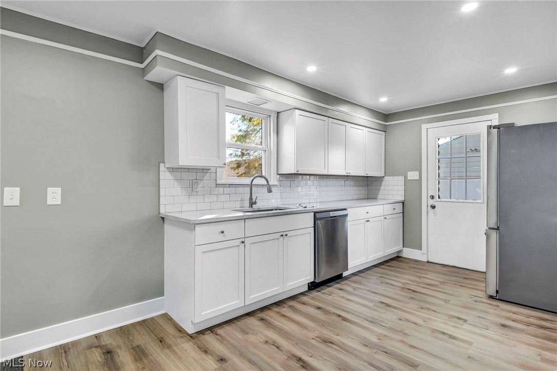 7198 Greenleaf Avenue Parma OH 44130
