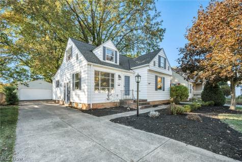 7198 Greenleaf Avenue Parma OH 44130
