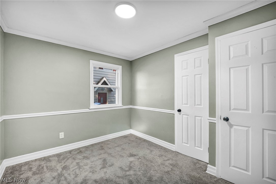 7198 Greenleaf Avenue Parma OH 44130