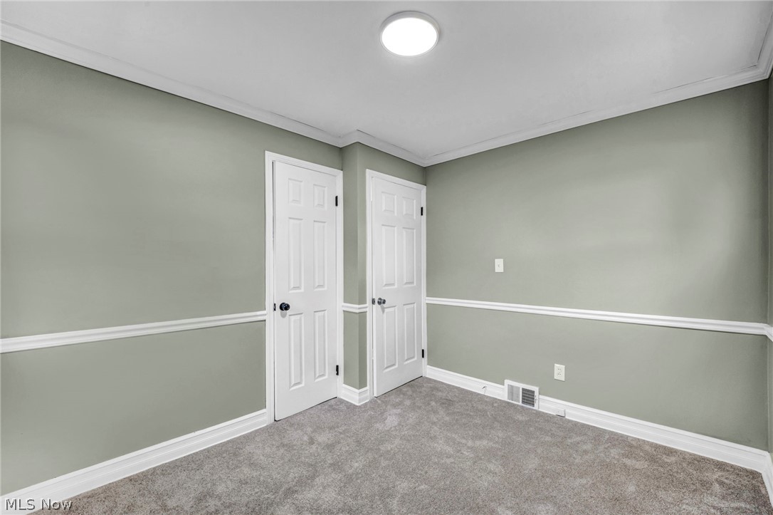 7198 Greenleaf Avenue Parma OH 44130