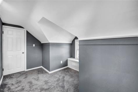 7198 Greenleaf Avenue Parma OH 44130