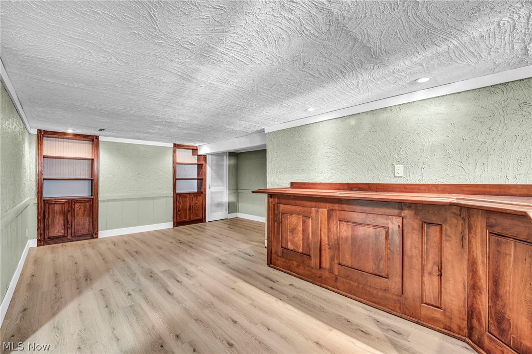 7198 Greenleaf Avenue Parma OH 44130