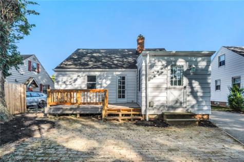 7198 Greenleaf Avenue Parma OH 44130