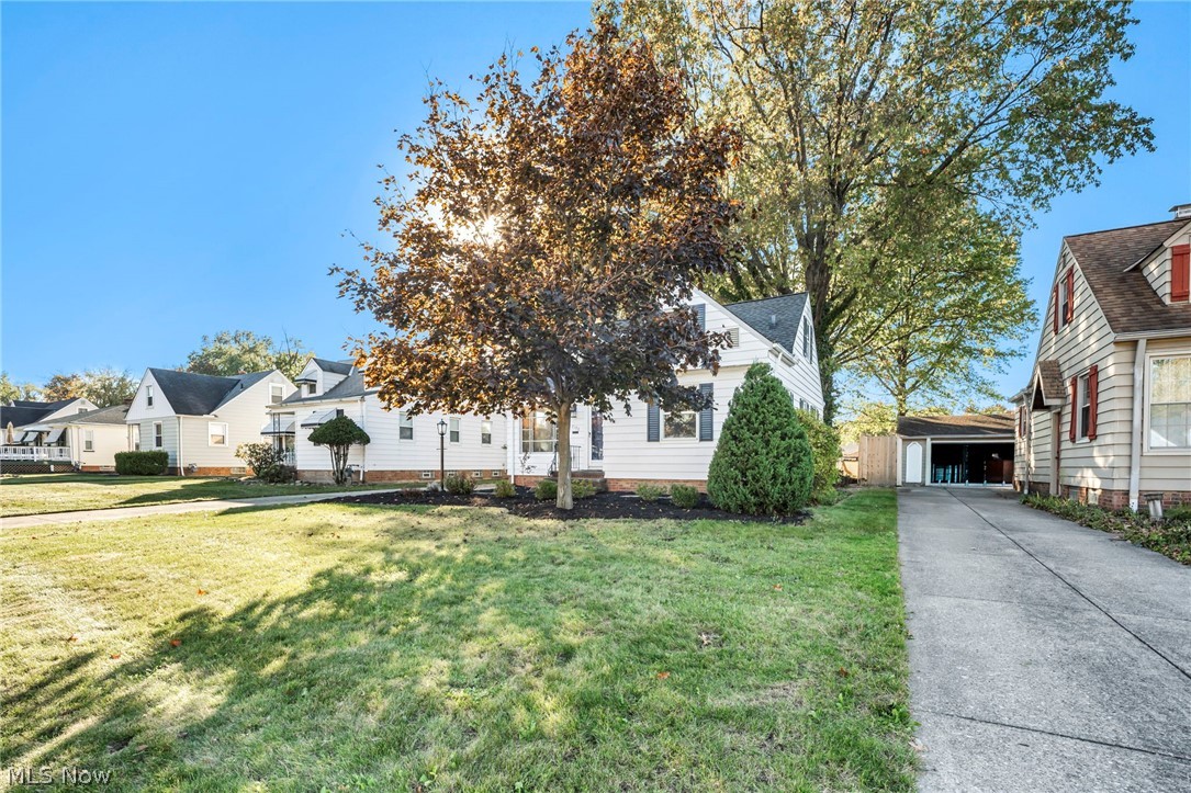 7198 Greenleaf Avenue Parma OH 44130