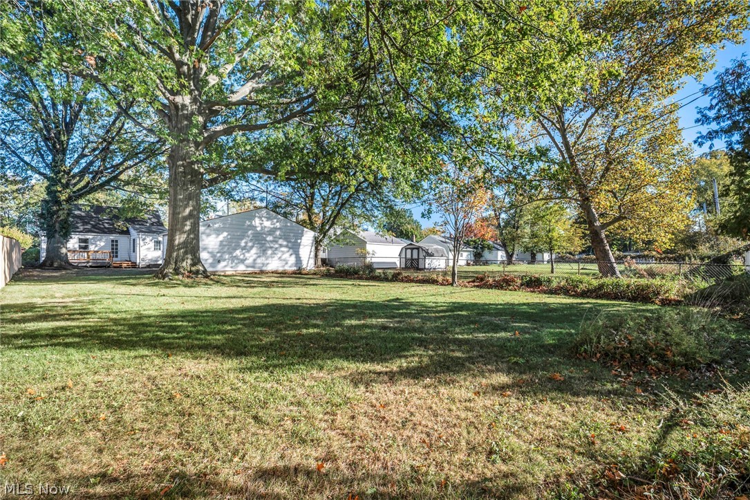 7198 Greenleaf Avenue Parma OH 44130