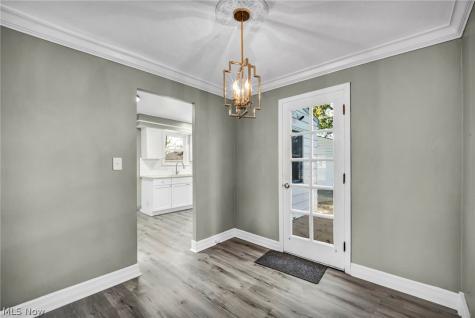 7198 Greenleaf Avenue Parma OH 44130