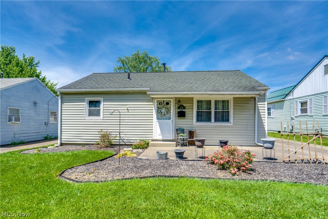 2313 Bollinger Avenue NE Canton OH 44705