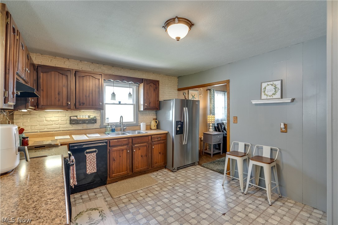 2313 Bollinger Avenue NE Canton OH 44705