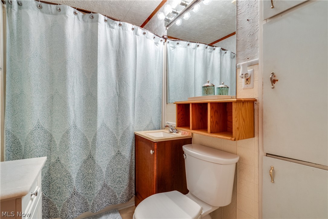 2313 Bollinger Avenue NE Canton OH 44705