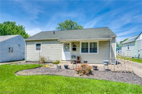 2313 Bollinger Avenue NE Canton OH 44705