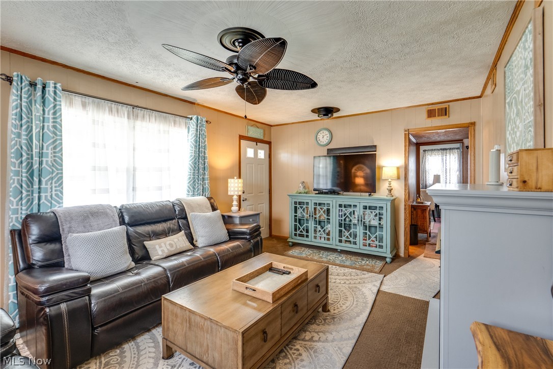2313 Bollinger Avenue NE Canton OH 44705