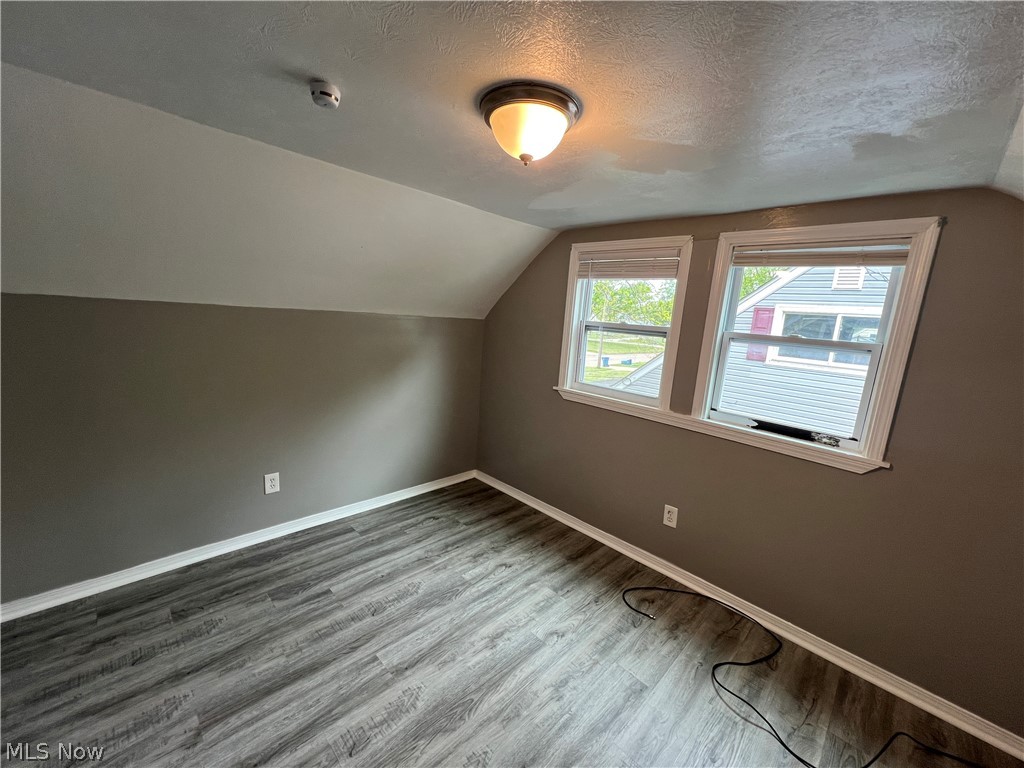 633 Blossom Drive Lorain OH 44052