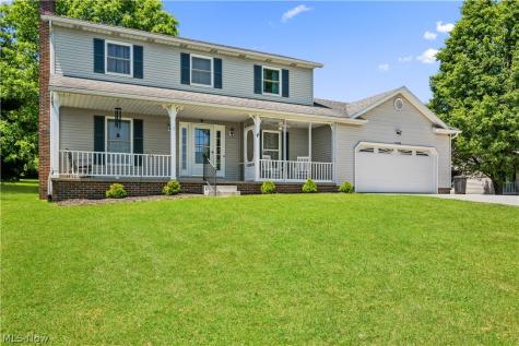 11599 Hoover Avenue NW Uniontown OH 44685