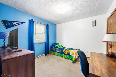11599 Hoover Avenue NW Uniontown OH 44685