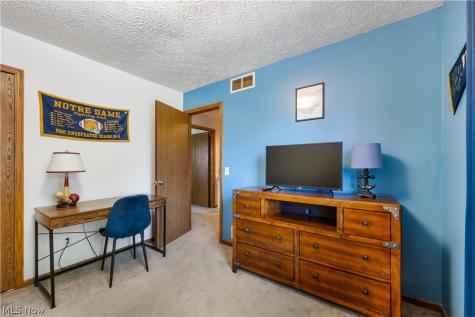 11599 Hoover Avenue NW Uniontown OH 44685